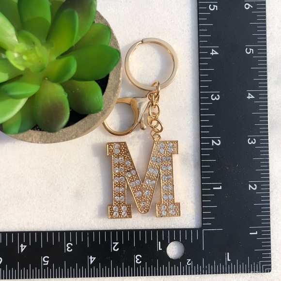 Beautiful sparkly lightweight initial M keychain ✨ - Picture 3 of 6